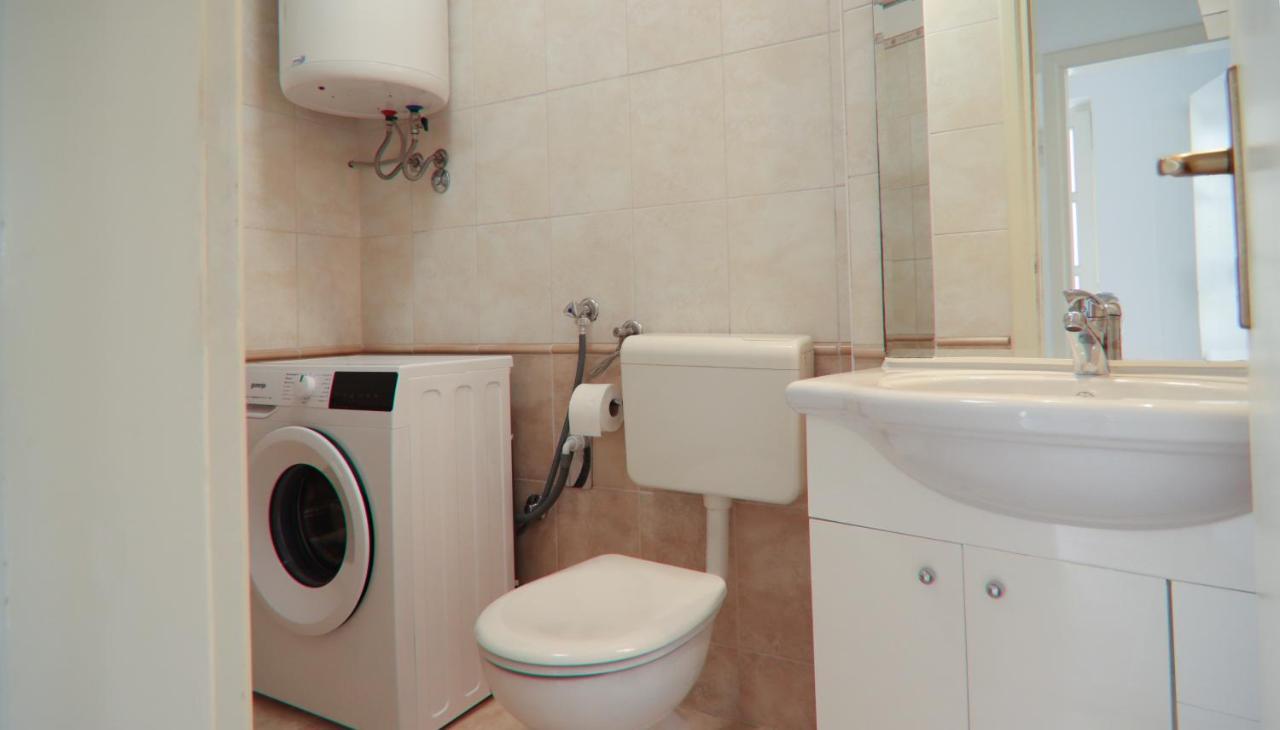 Mozart Apartments Baska Voda Bagian luar foto