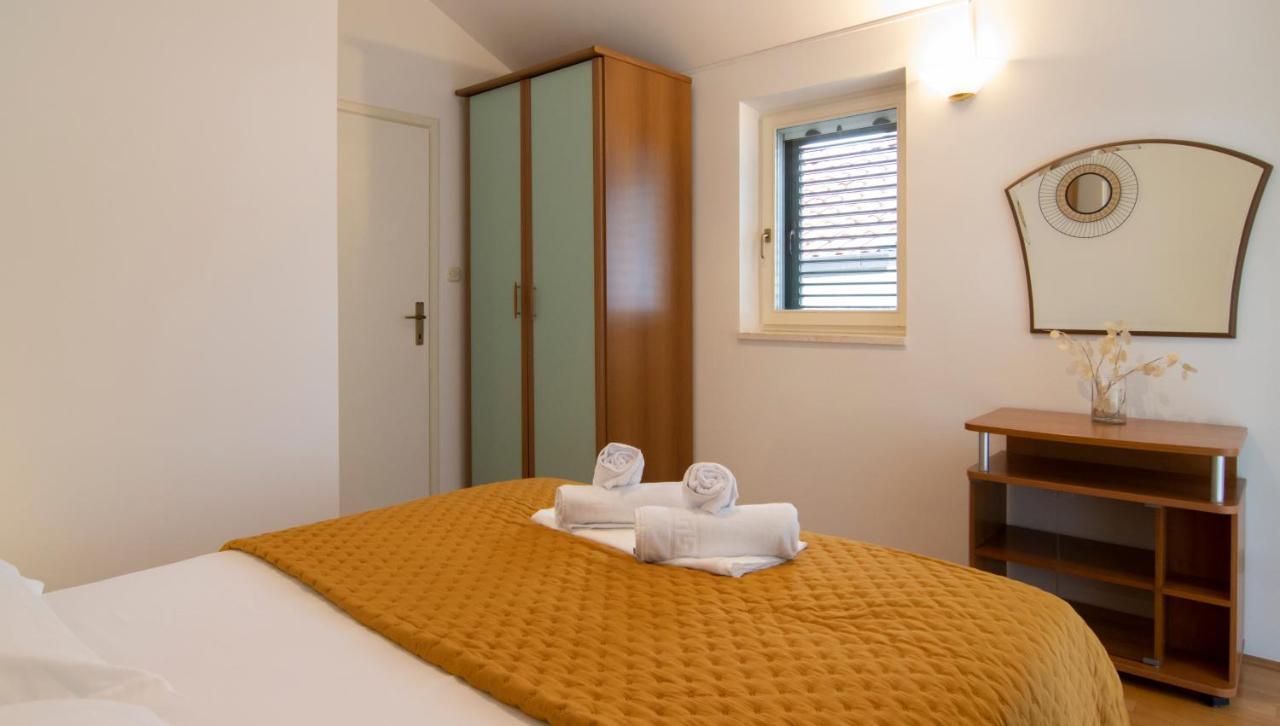 Mozart Apartments Baska Voda Bagian luar foto
