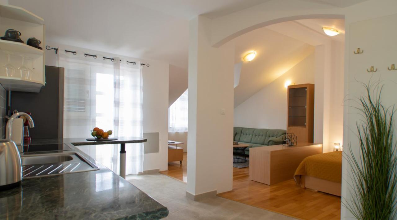 Mozart Apartments Baska Voda Bagian luar foto