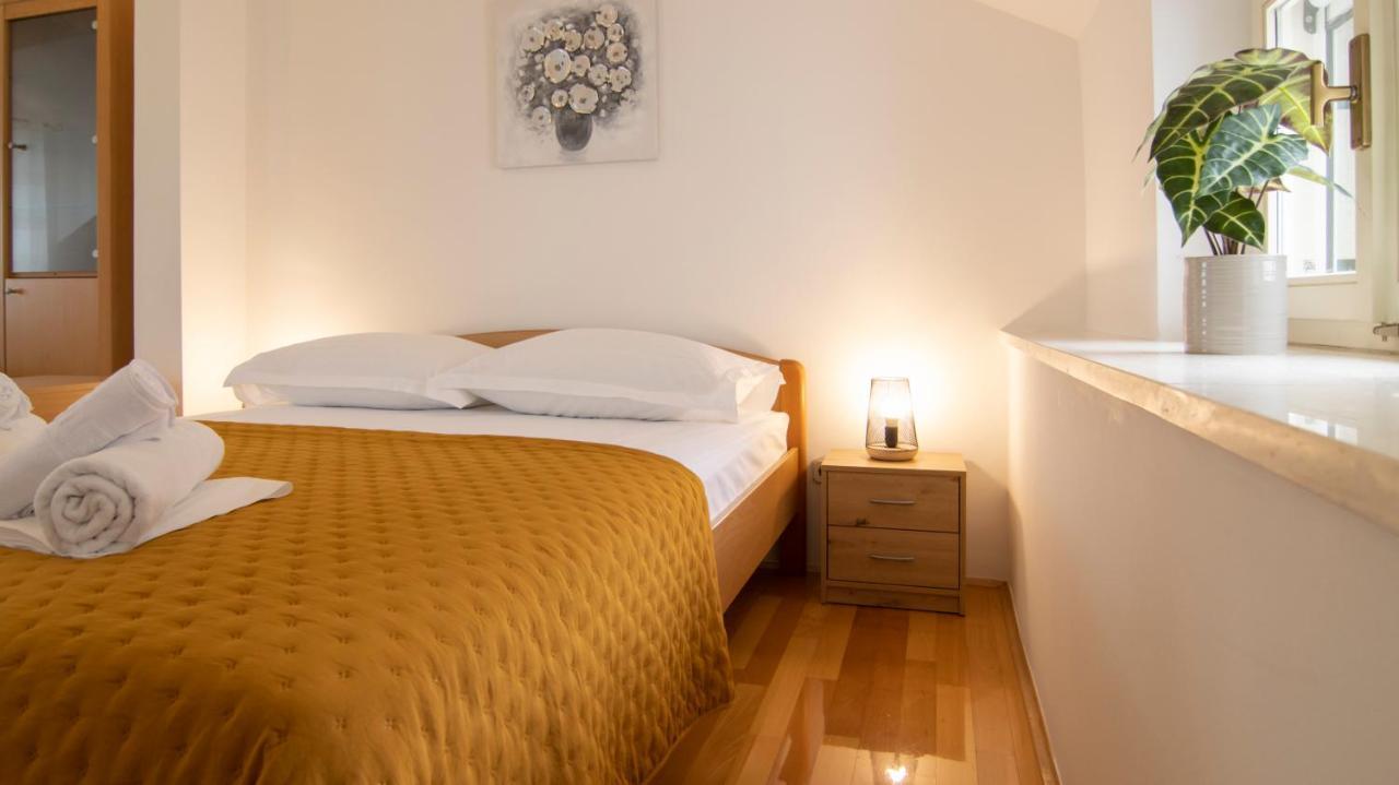 Mozart Apartments Baska Voda Bagian luar foto